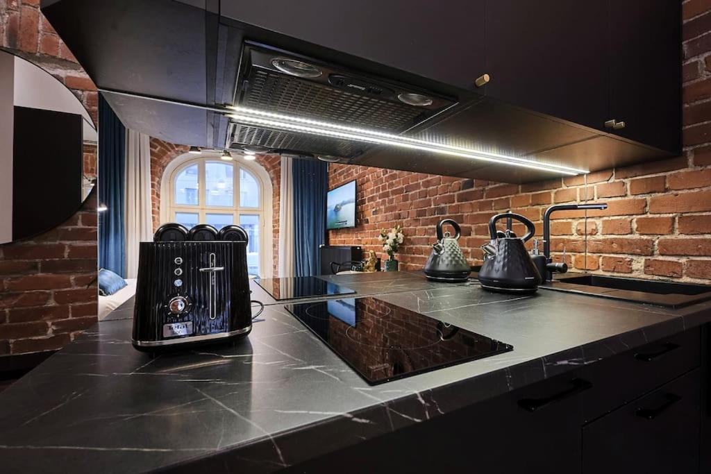 Urban-Glam City Centre Studio With A Gym And Terrace Talin Exterior foto