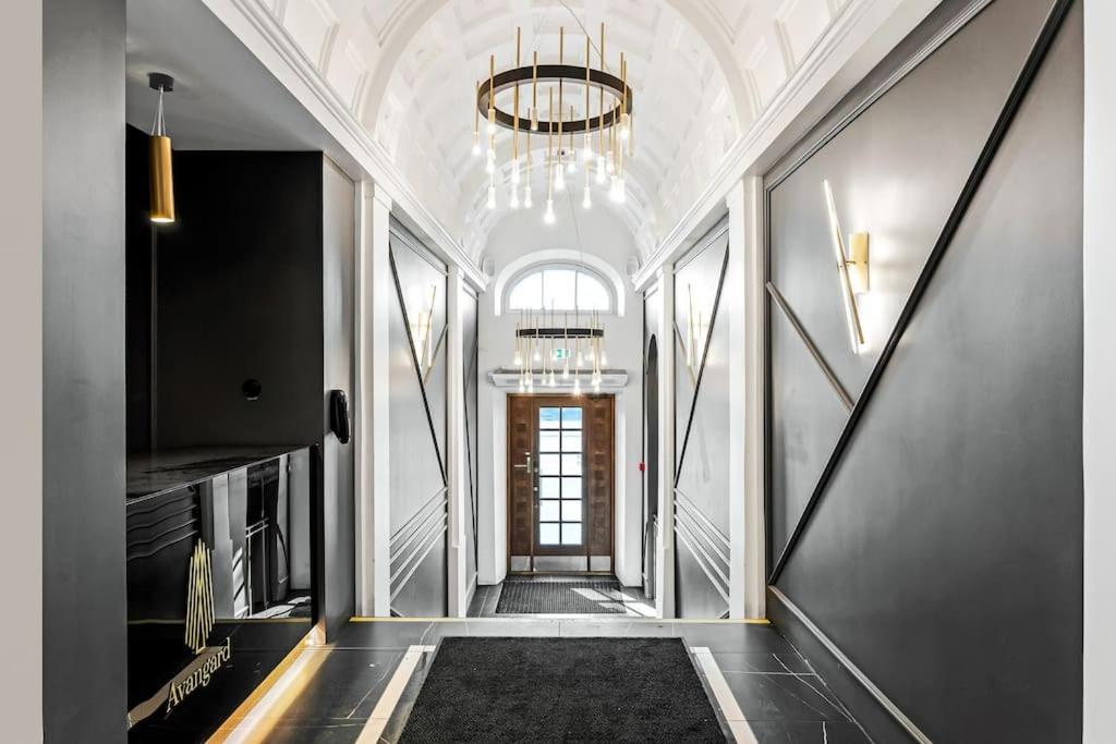 Urban-Glam City Centre Studio With A Gym And Terrace Talin Exterior foto