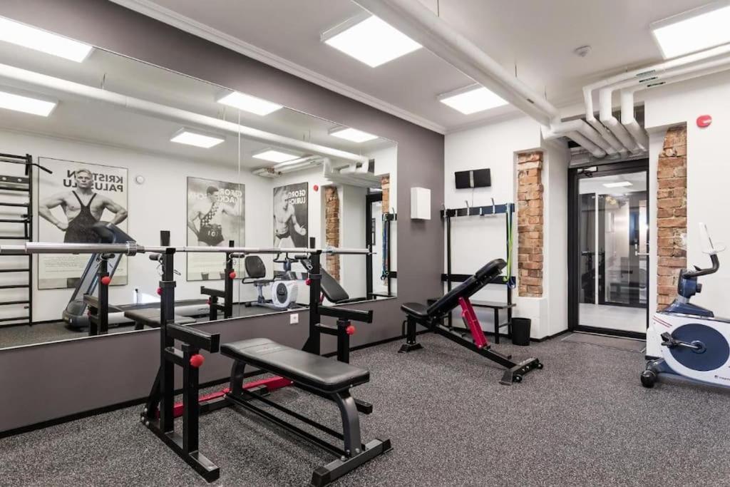 Urban-Glam City Centre Studio With A Gym And Terrace Talin Exterior foto