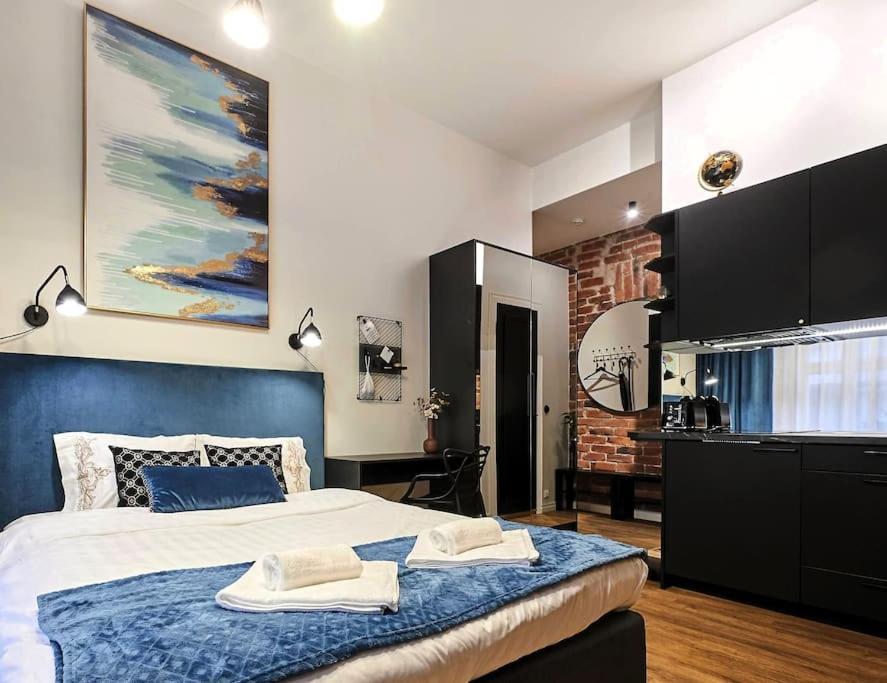 Urban-Glam City Centre Studio With A Gym And Terrace Talin Exterior foto