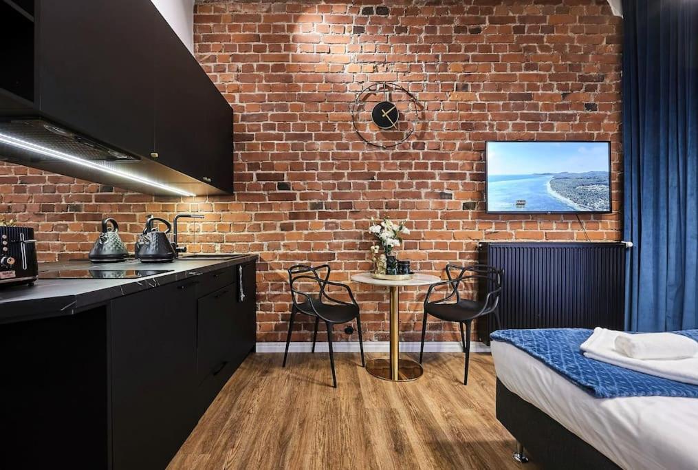Urban-Glam City Centre Studio With A Gym And Terrace Talin Exterior foto