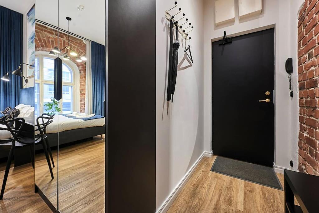 Urban-Glam City Centre Studio With A Gym And Terrace Talin Exterior foto